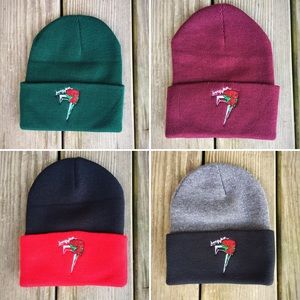 Lucky Rose Knit Beanie 🍀🥀